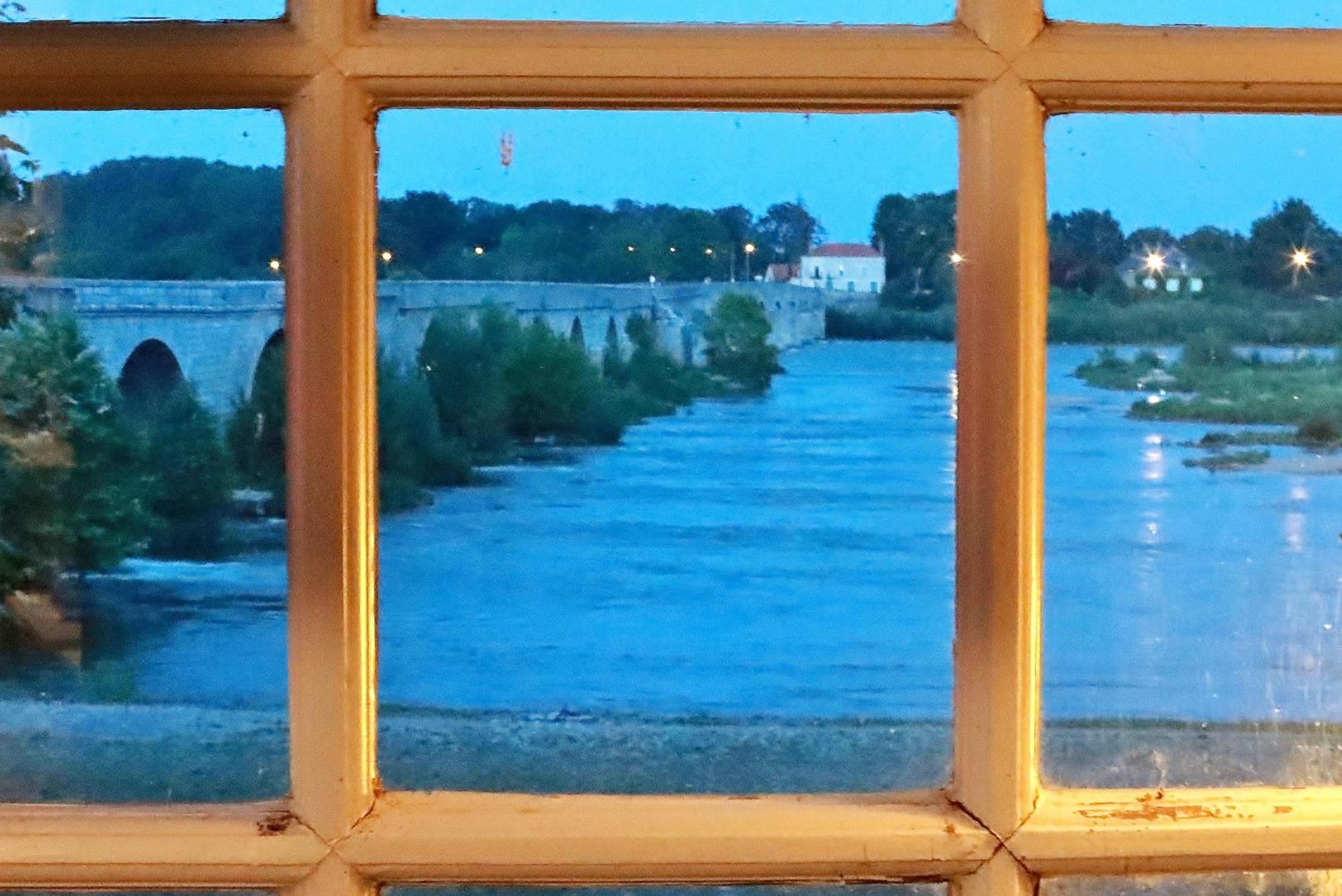 Grand Hotel De L'Abbaye Beaugency Exterior photo